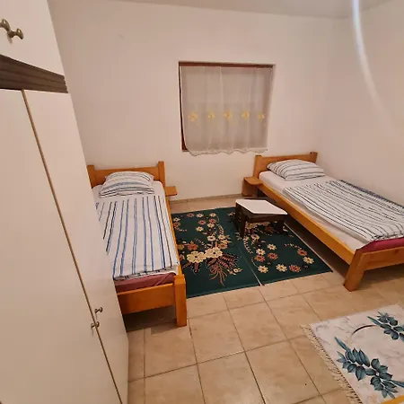 Kuca Za Odmor Raj Holiday home *