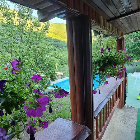 Kuca Za Odmor Raj Bihac